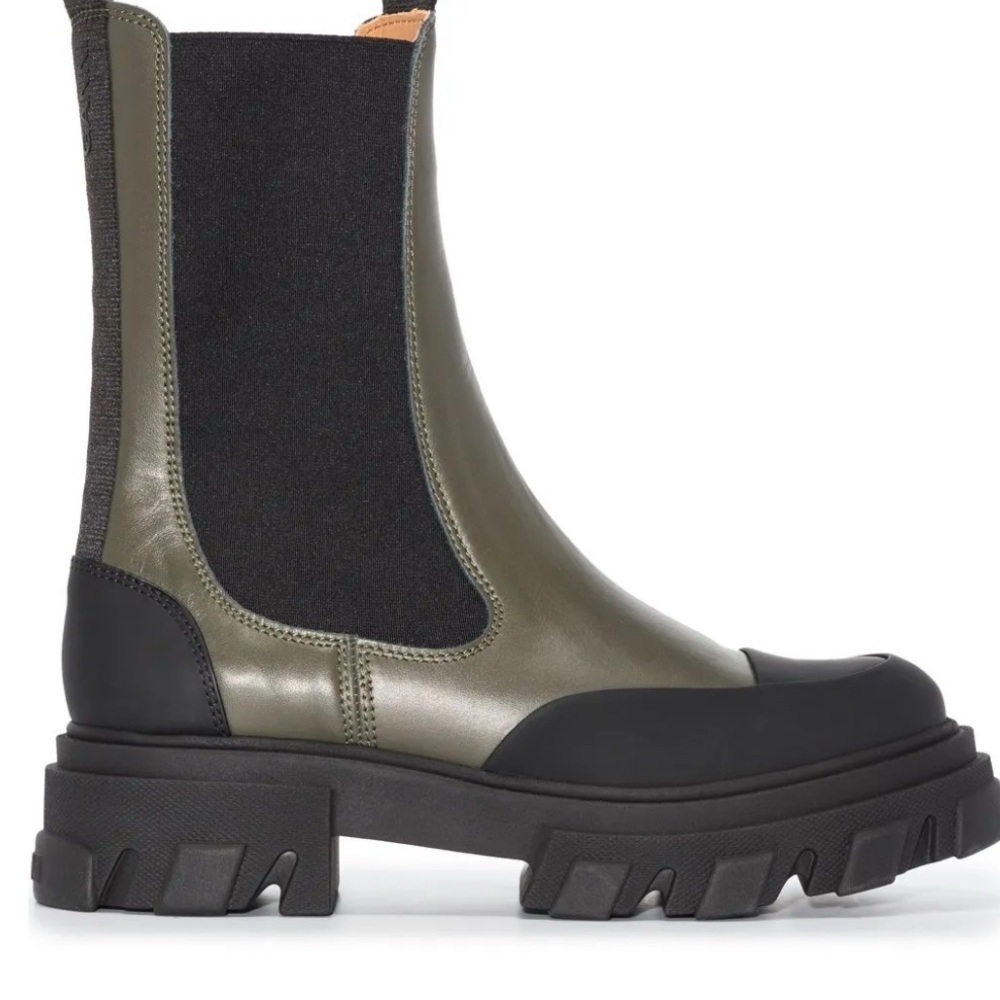 Ganni Olive Green Chelsea Boots. 36